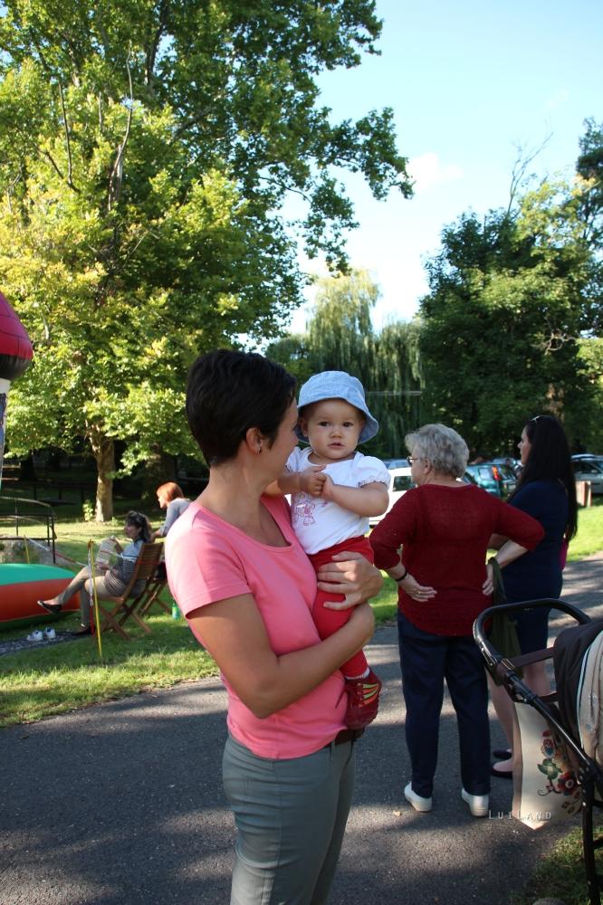 Mozog a falu!