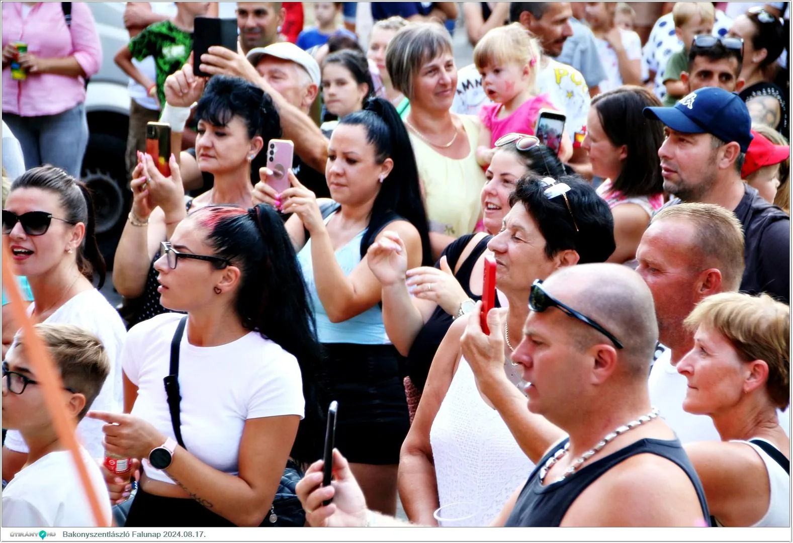 Fotók, Útirány.hu