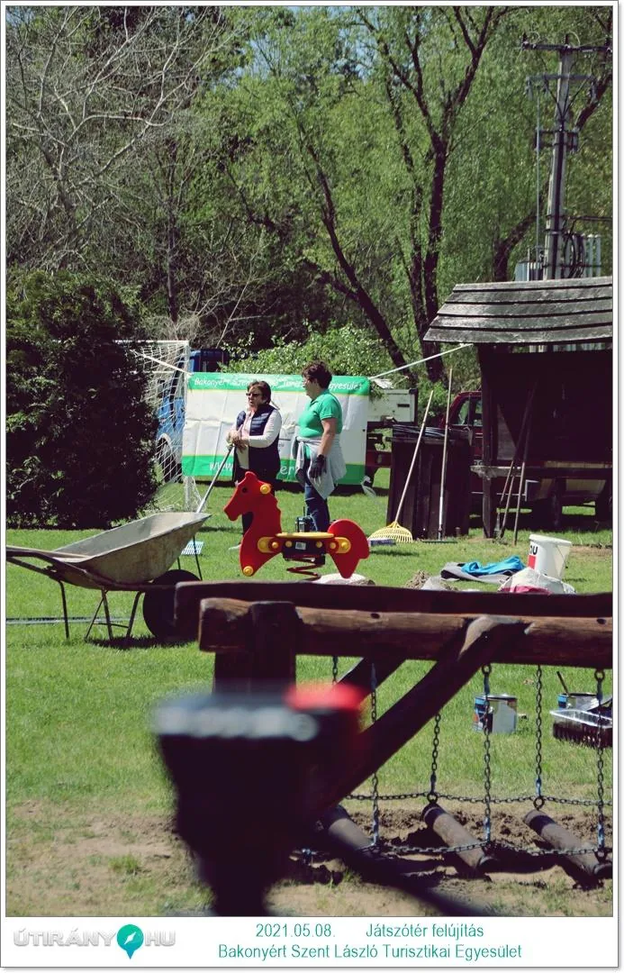 Játszótér felújítás 2021 / Fotók: Útirány.hu