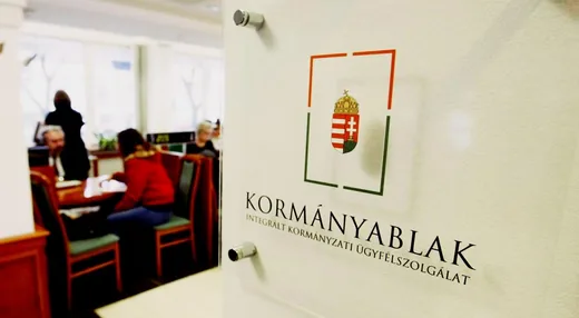 'Bővülő ügykörök a kormányablakokban' cikk borítóképe