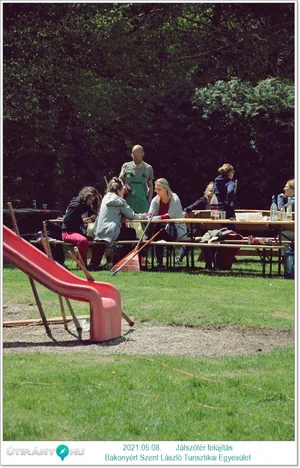 Játszótér felújítás 2021 / Fotók: Útirány.hu