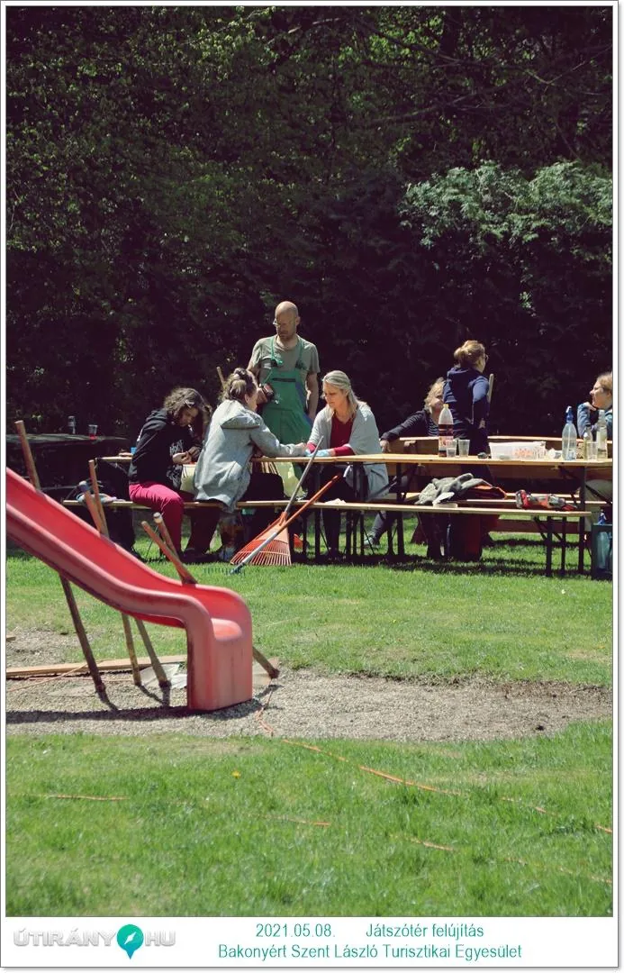 Játszótér felújítás 2021 / Fotók: Útirány.hu