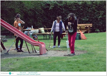 Játszótér felújítás 2021 / Fotók: Útirány.hu