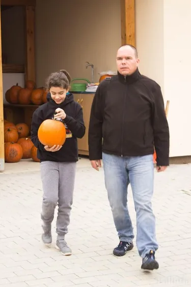 Töklámpás Parádé