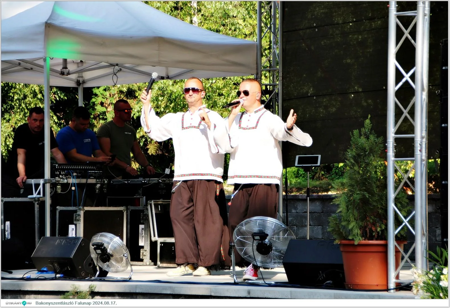 Fotók, Útirány.hu